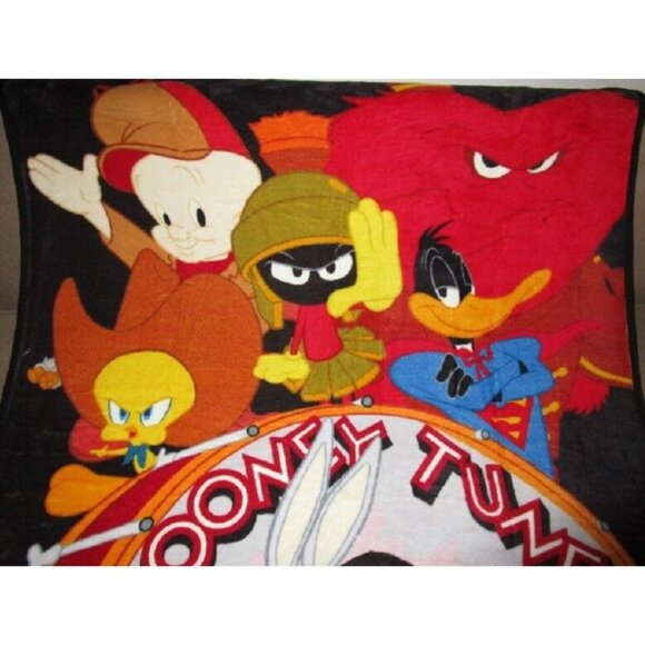 New Looney Tunes Bugs Bunny Plush Fleece Throw GIFT Blanket Cartoon Daffy Tweety - Picture 3 of 4